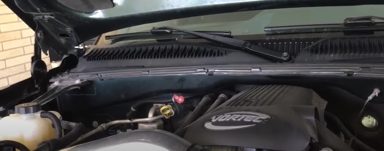 Tips for Maintaining Your Chevy Silverado’s Oil Life